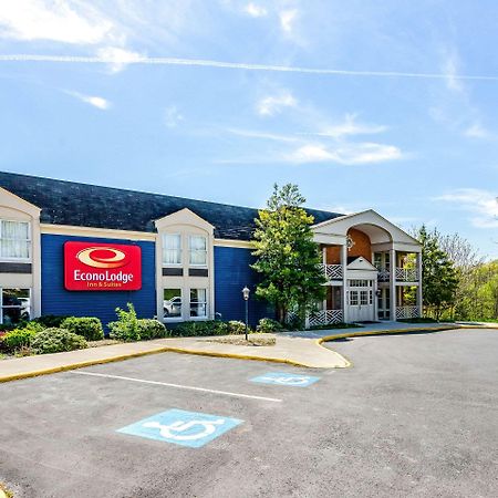 Econo Lodge Inn & Suites Radford-Blacksburg Area Екстериор снимка